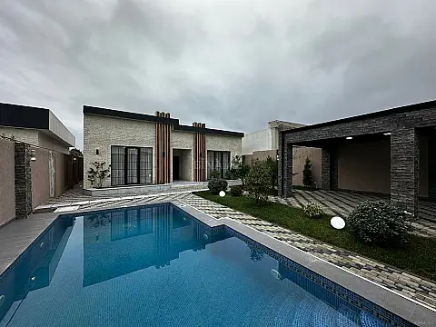 Satılır 4 otaqlı həyət evi 160 m²