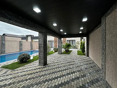 Satılır 4 otaqlı həyət evi 160 m²