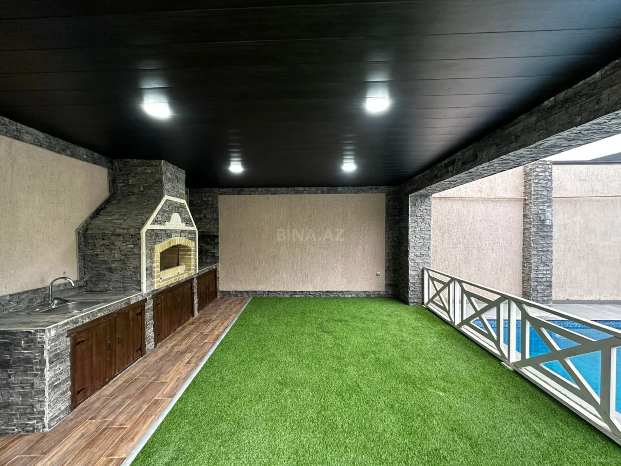 Satılır 4 otaqlı həyət evi 160 m²