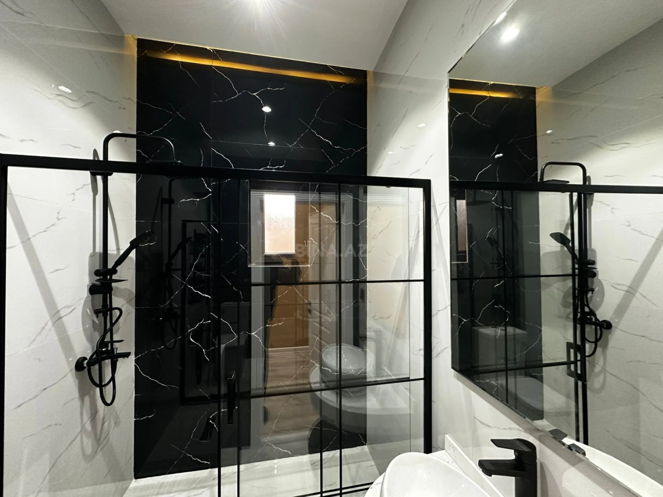 Satılır 4 otaqlı həyət evi 160 m²