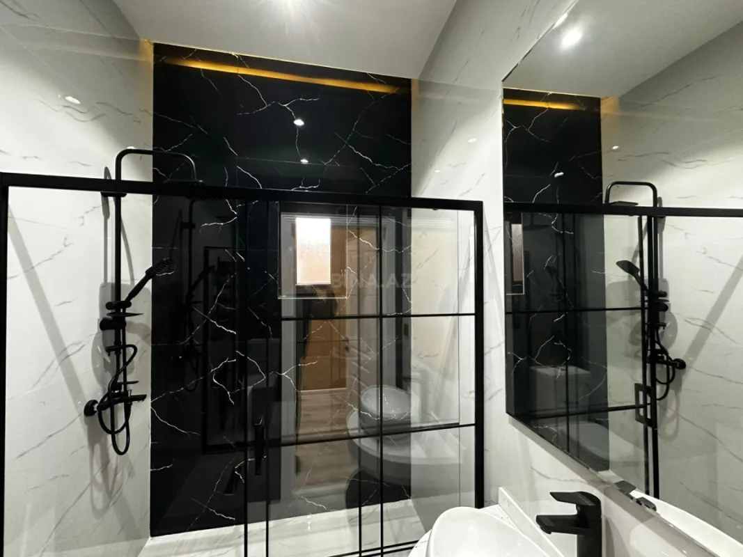 Satılır 4 otaqlı həyət evi 160 m²