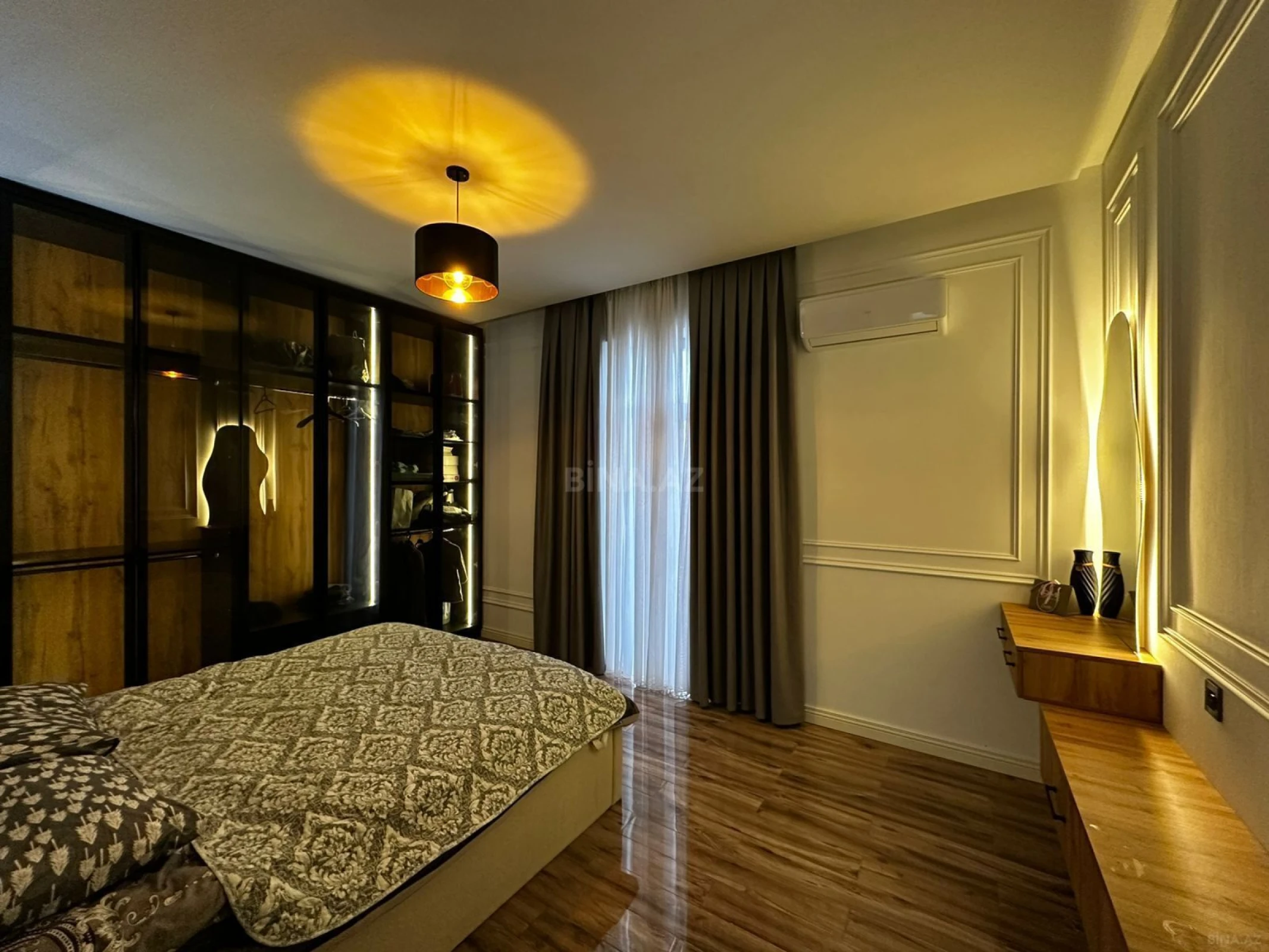 Satılır 4 otaqlı həyət evi 200 m²