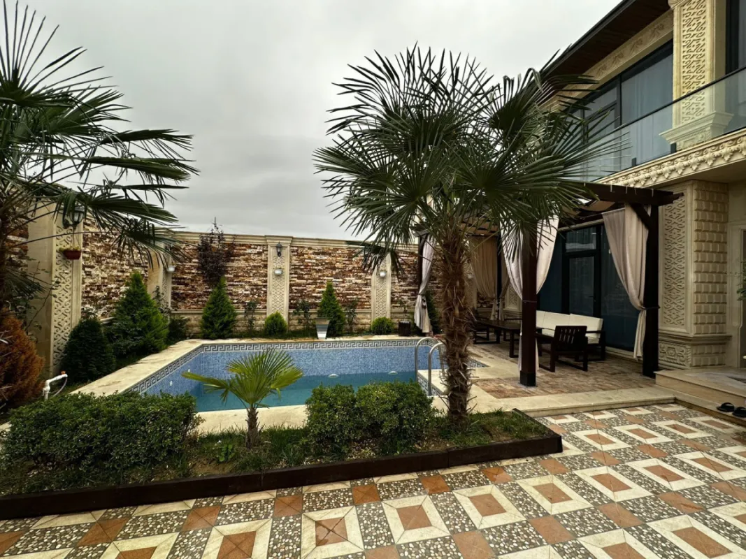 Satılır 4 otaqlı həyət evi 200 m²