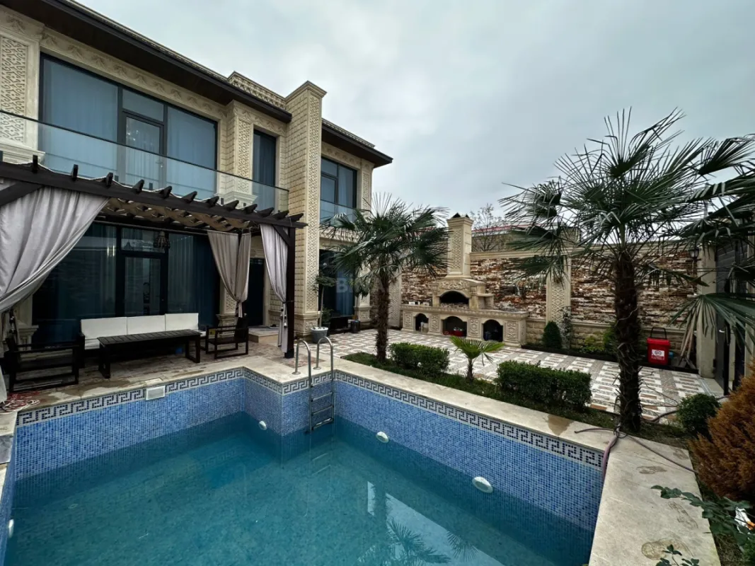 Satılır 4 otaqlı həyət evi 200 m²