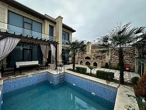 Satılır 4 otaqlı həyət evi 200 m²