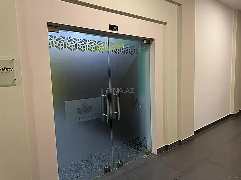 Kirayə verilir 1 otaqlı ofis 60 m²