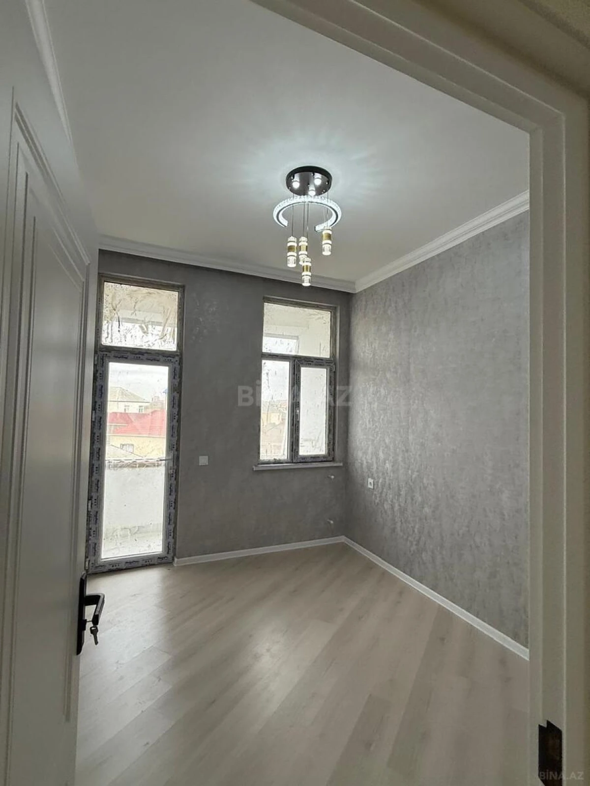 Satılır 3 otaqlı mənzil 64 m²