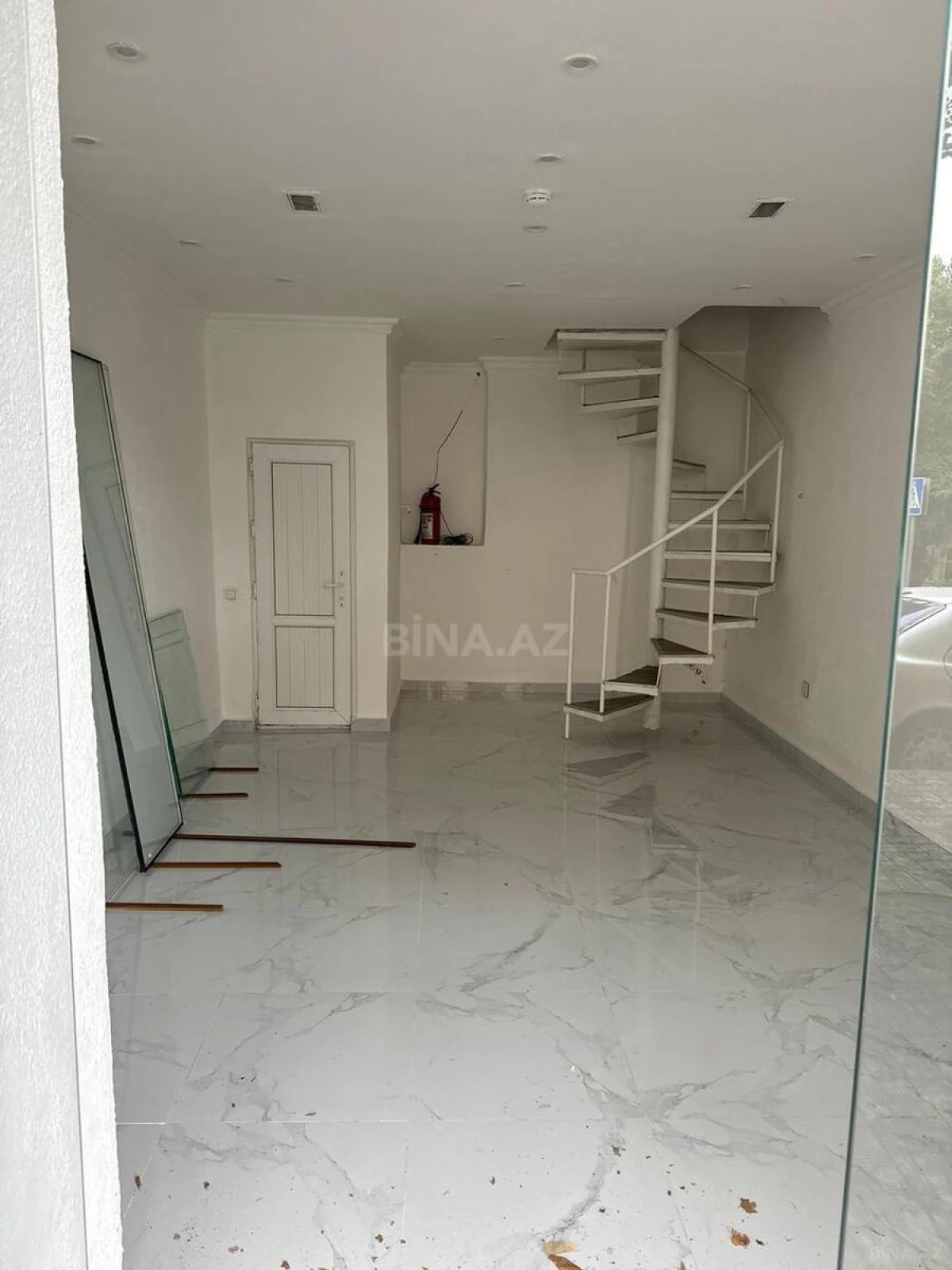 Kirayə verilir obyekt 33 m²