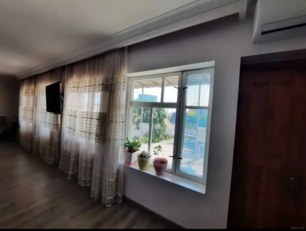 Satılır 3 otaqlı həyət evi 168 m²