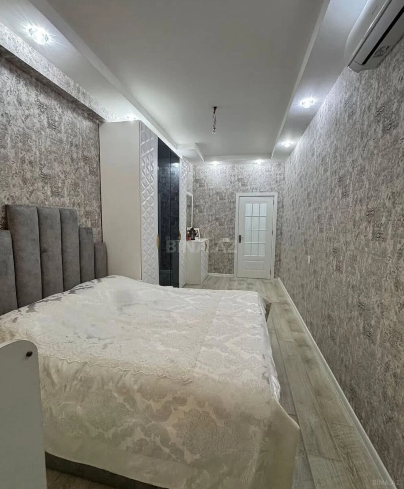 Satılır 2 otaqlı mənzil 55 m²