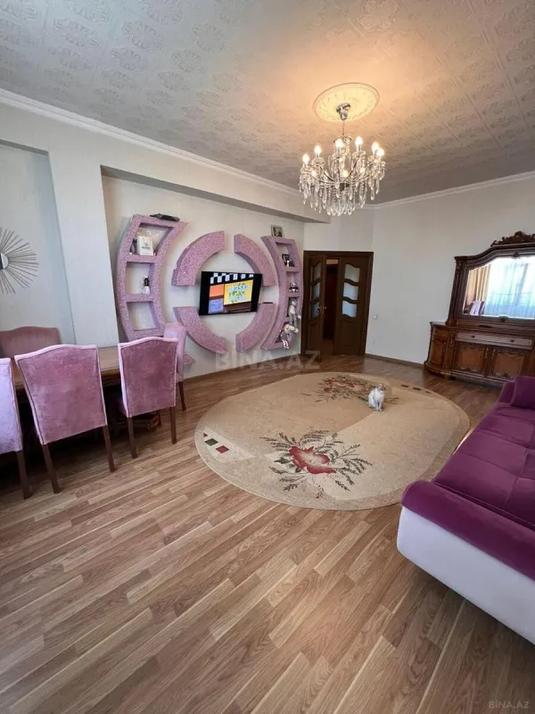 Satılır 3 otaqlı mənzil 98 m²