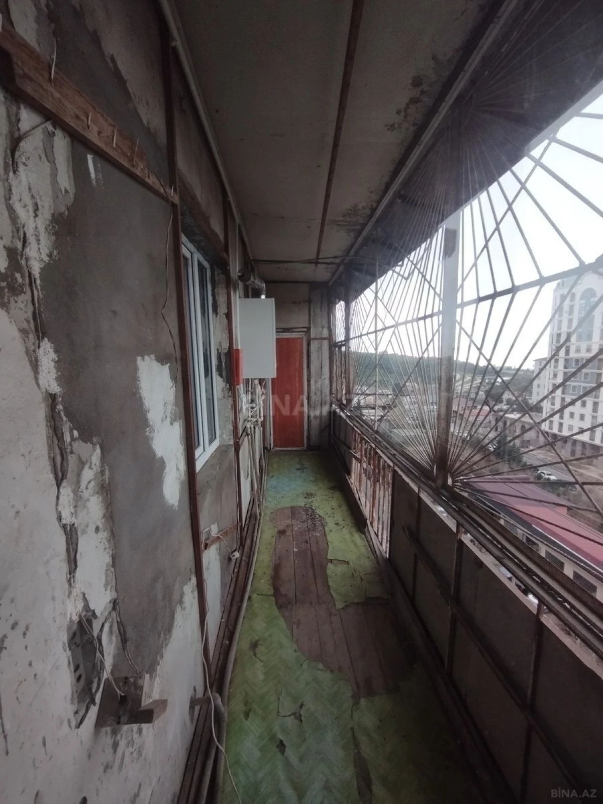 Kirayə verilir 4 otaqlı mənzil 120 m²