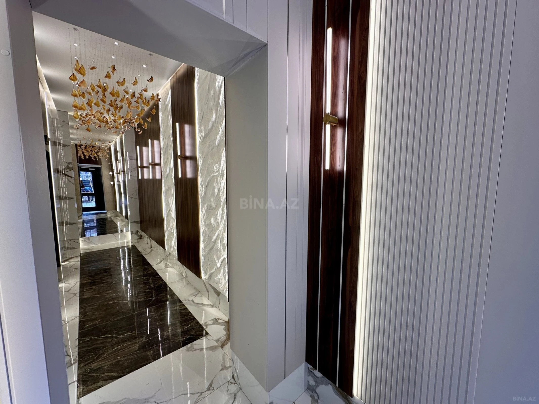 Satılır 2 otaqlı mənzil 90.5 m²