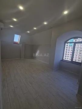 Kirayə verilir 4 otaqlı ofis 140 m²