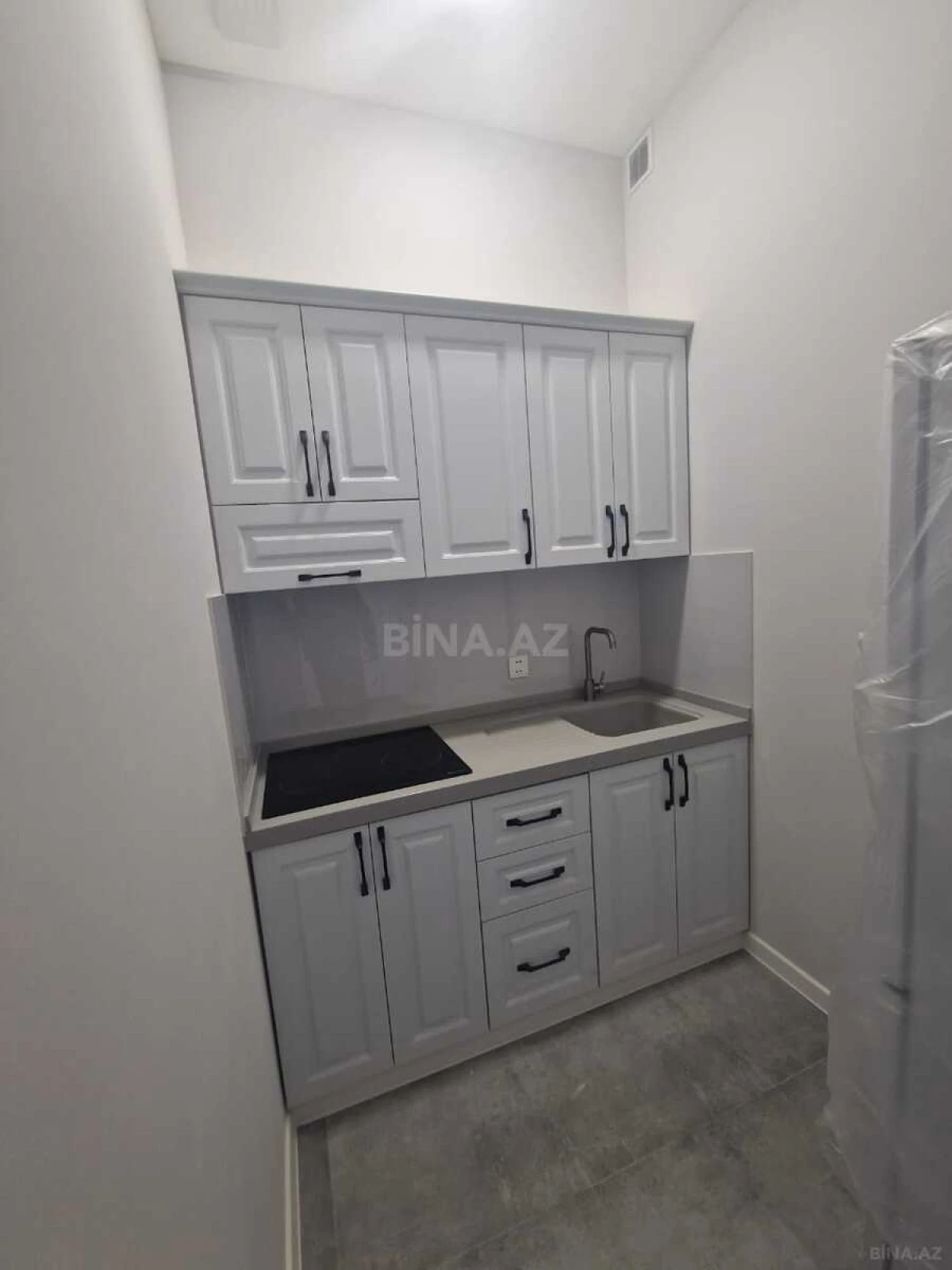 Kirayə verilir 4 otaqlı ofis 140 m²