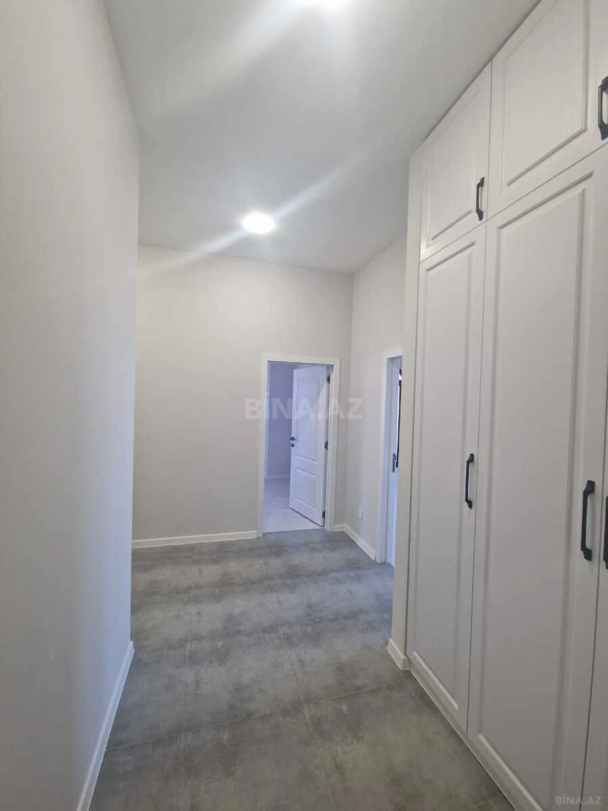 Kirayə verilir 4 otaqlı ofis 140 m²