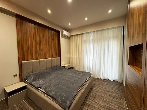 Satılır 2 otaqlı mənzil 75 m²