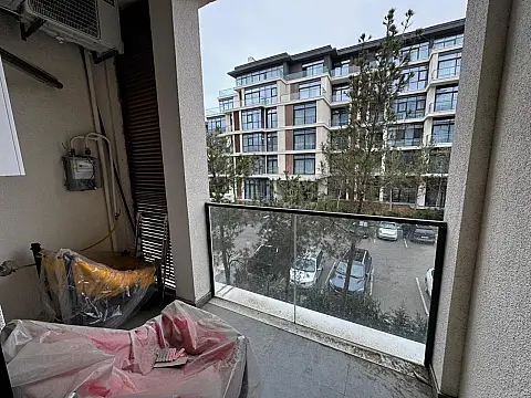 Satılır 2 otaqlı mənzil 75 m²