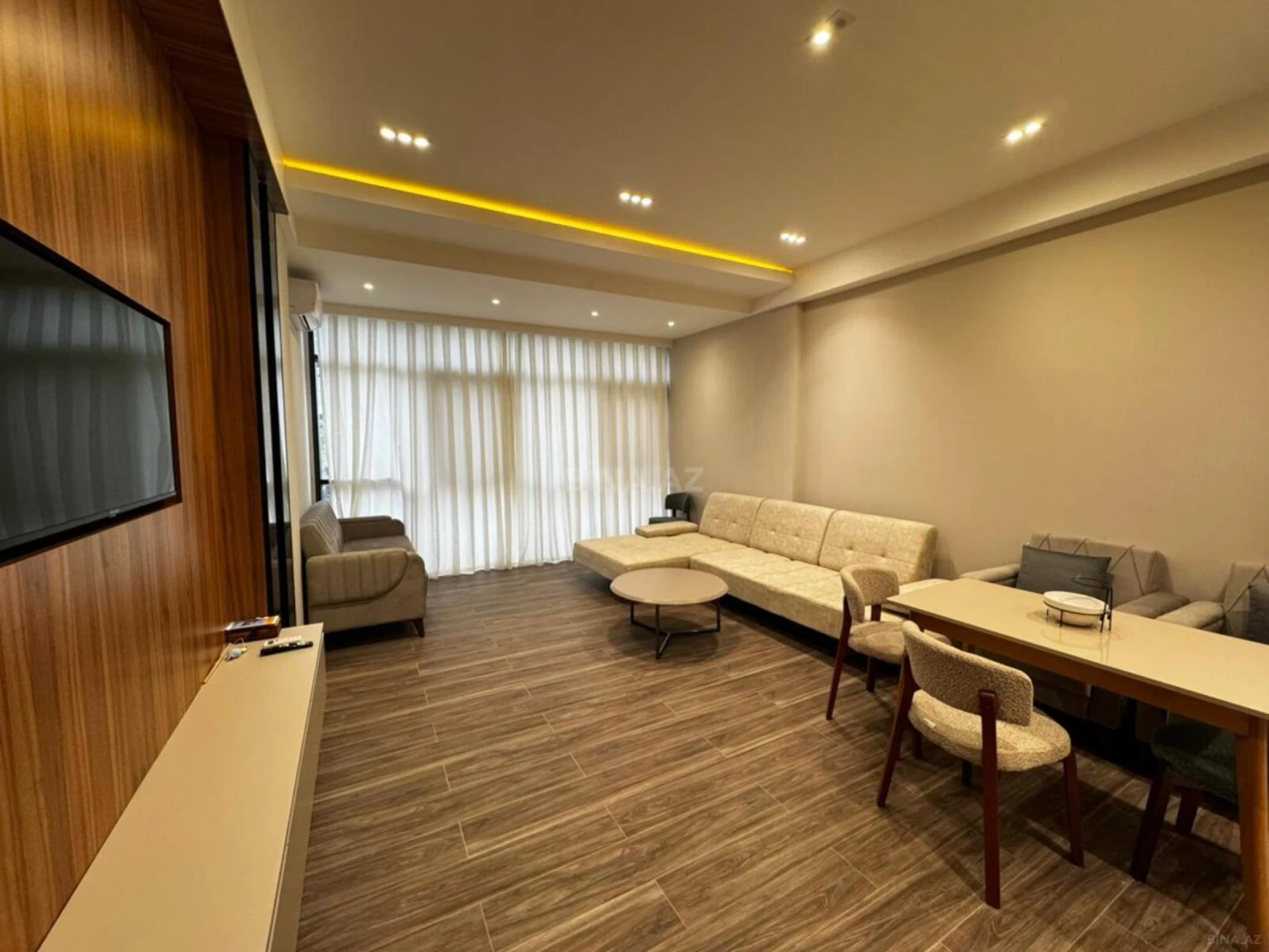 Satılır 2 otaqlı mənzil 75 m²
