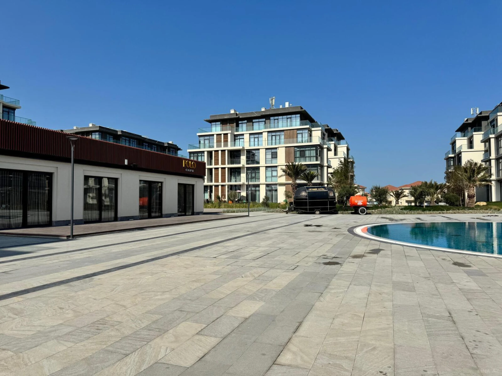 Satılır 2 otaqlı mənzil 75 m²