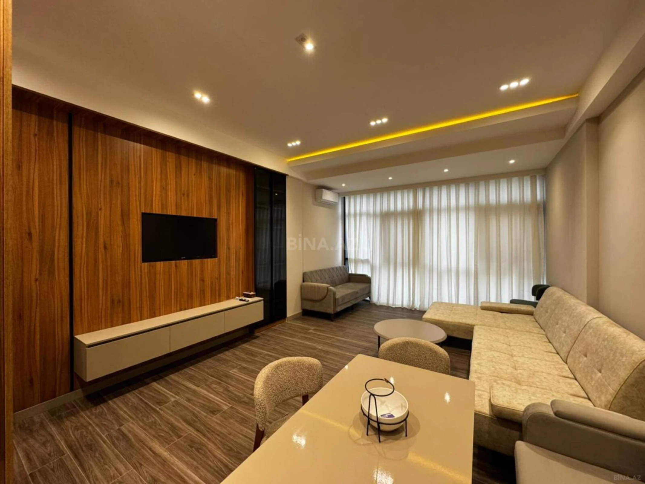 Satılır 2 otaqlı mənzil 75 m²