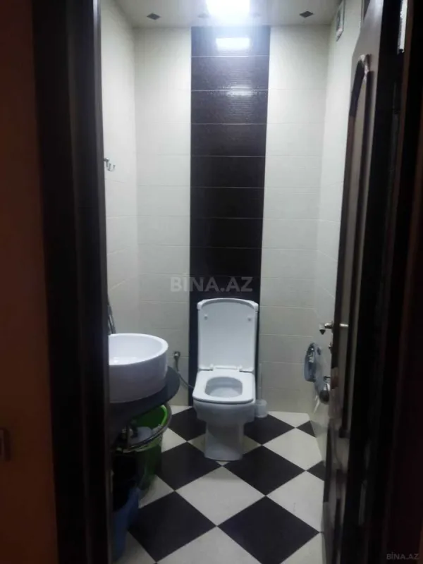 Satılır 3 otaqlı mənzil 135 m²