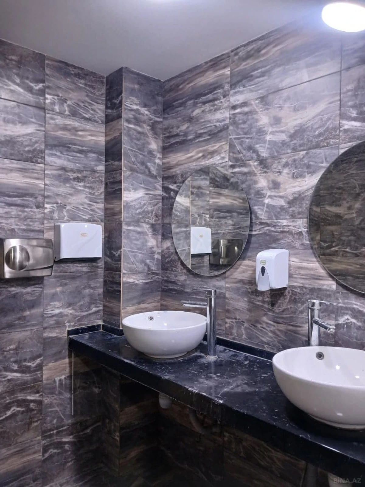 Kirayə verilir obyekt 432 m²