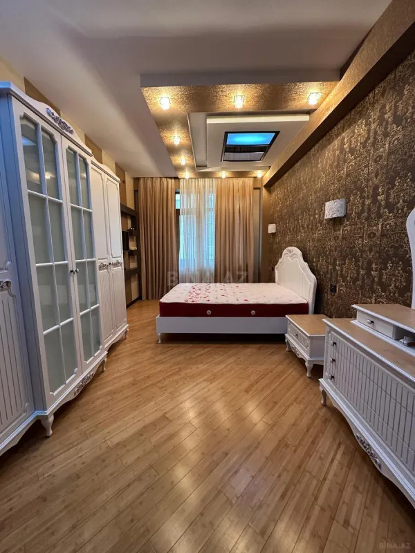 Satılır 3 otaqlı mənzil 120 m²