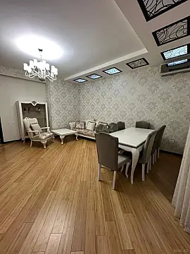 Satılır 3 otaqlı mənzil 120 m²