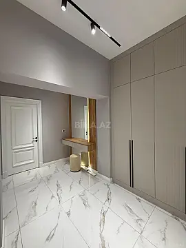 Satılır 2 otaqlı mənzil 68 m²