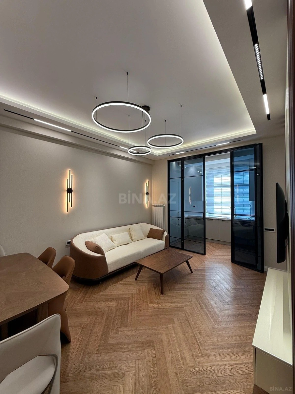 Satılır 2 otaqlı mənzil 68 m²