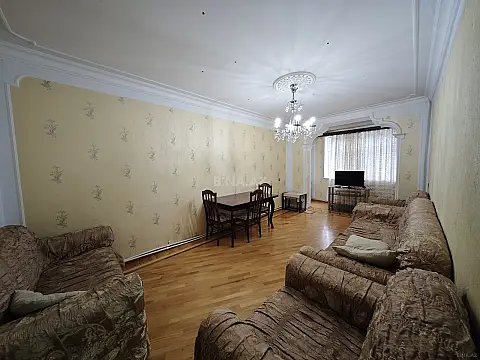 Satılır 3 otaqlı mənzil 75 m² — Bakı, Bakıxanov 3 otaq 75.00 m²