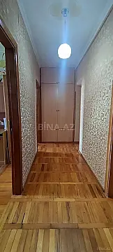 Satılır 4 otaqlı mənzil 100 m²