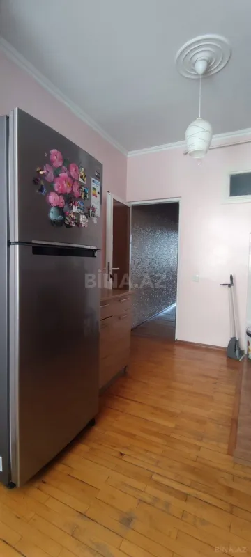 Satılır 4 otaqlı mənzil 100 m²