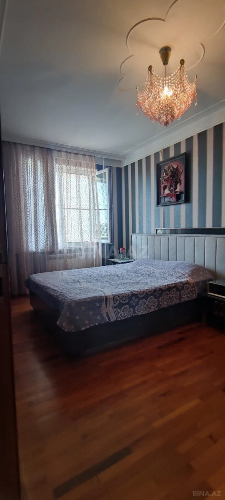 Satılır 4 otaqlı mənzil 100 m²