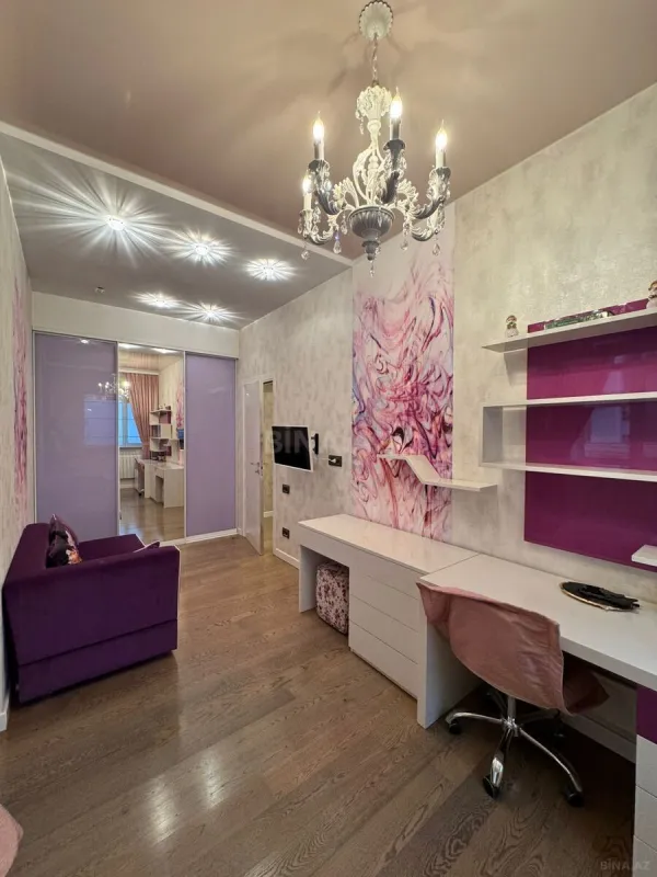 Satılır 4 otaqlı mənzil 168 m²