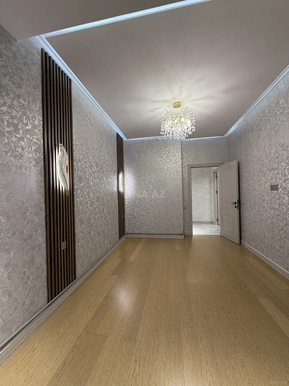 Satılır 3 otaqlı mənzil 76 m²