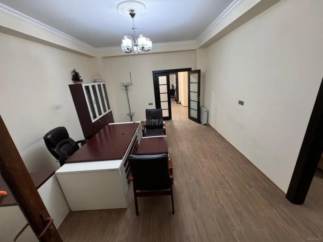 Kirayə verilir 3 otaqlı ofis 105 m²