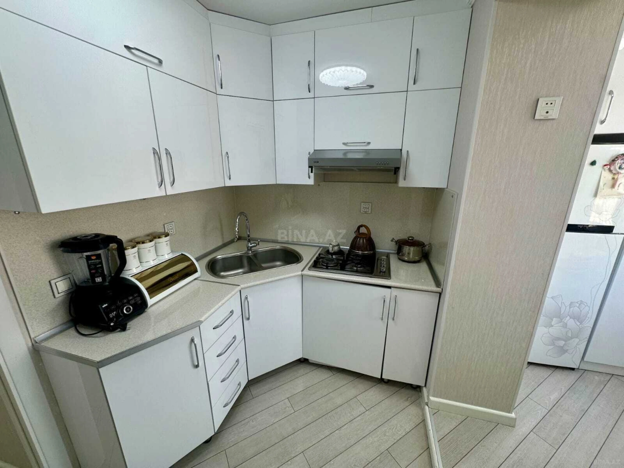 Satılır 3 otaqlı mənzil 80 m²