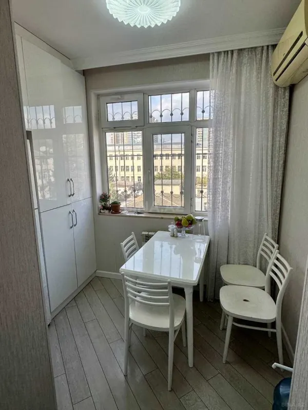 Satılır 3 otaqlı mənzil 80 m²