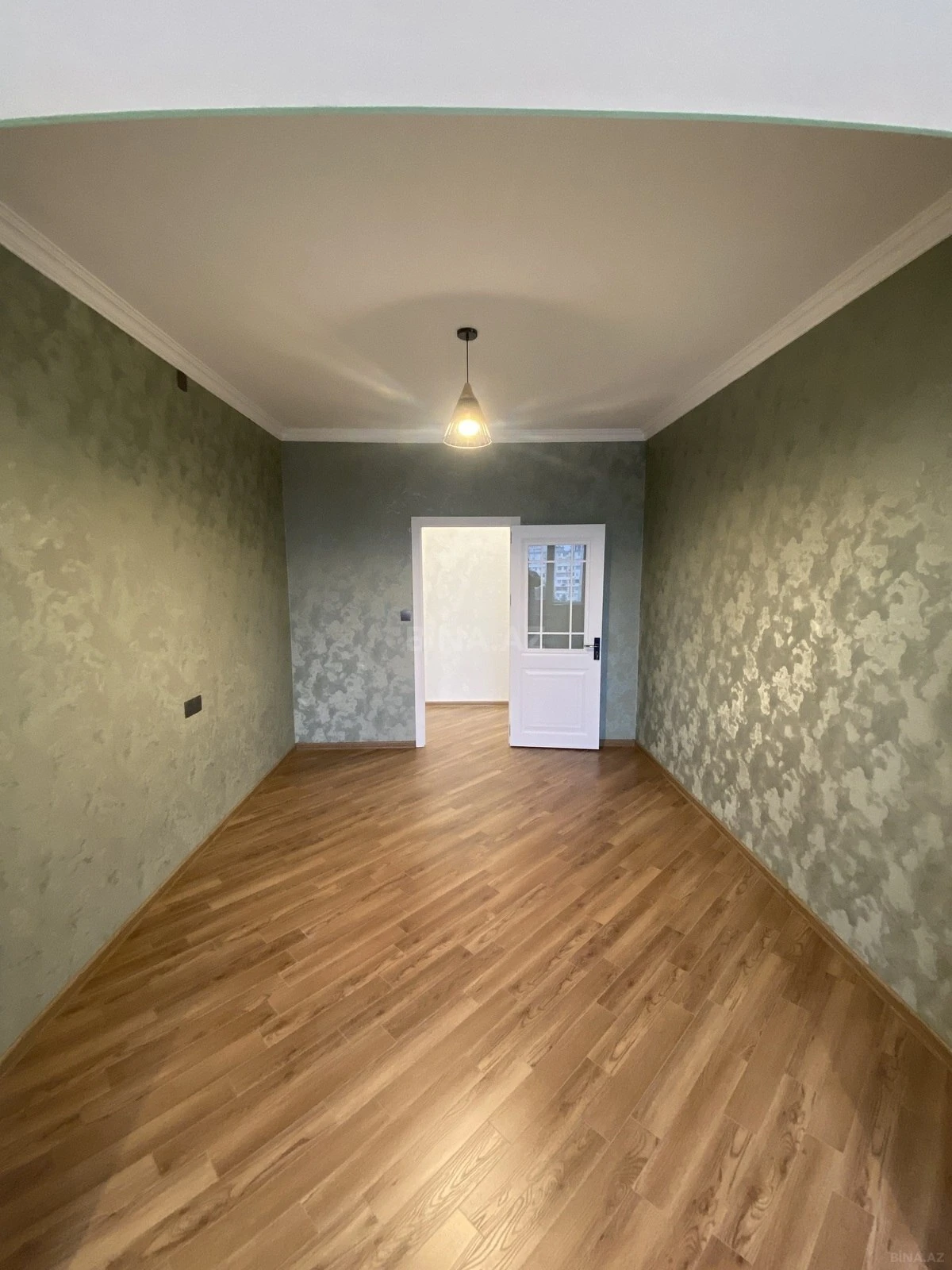 Satılır 2 otaqlı mənzil 70 m²