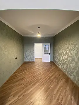 Satılır 2 otaqlı mənzil 70 m²