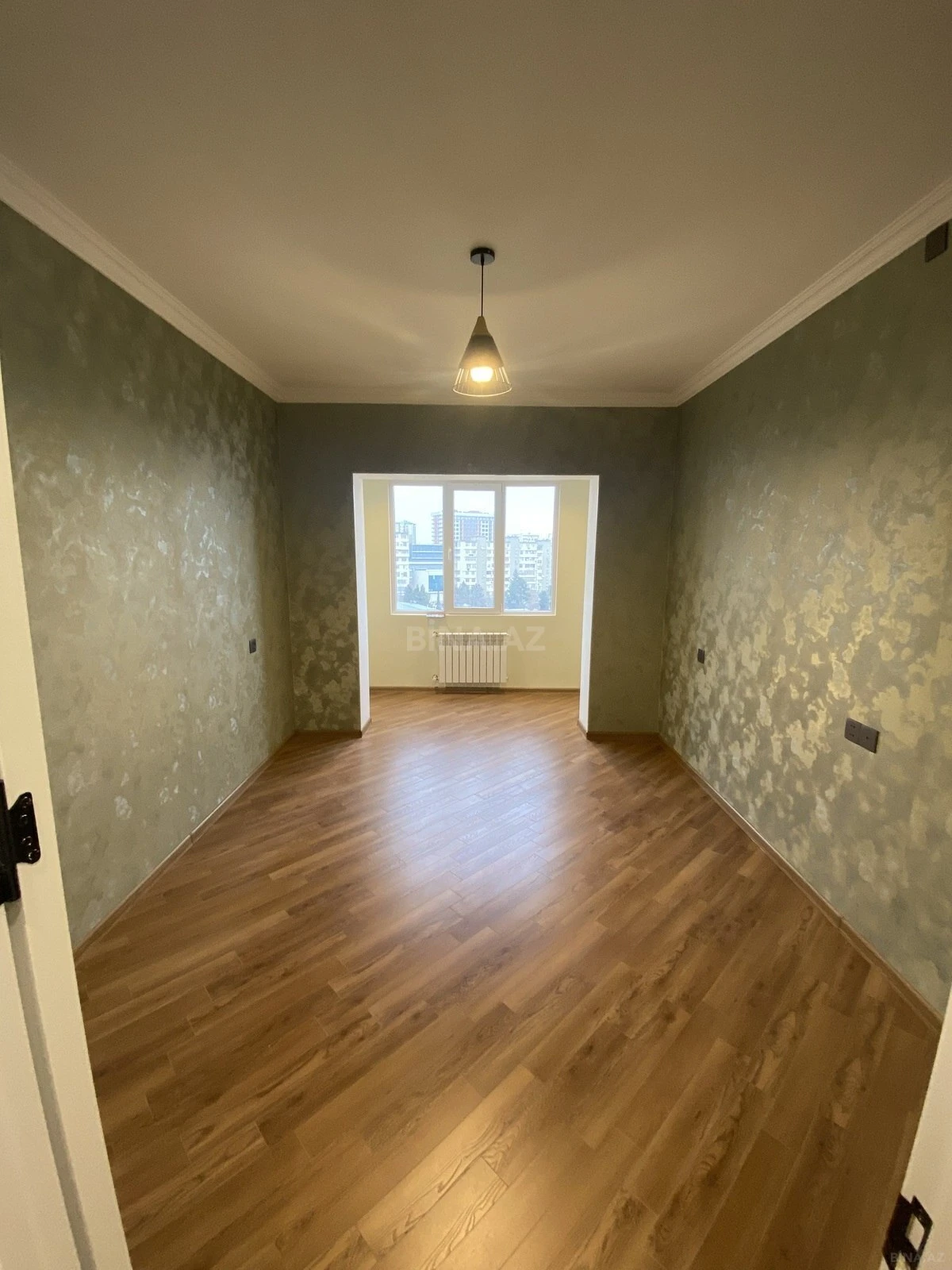 Satılır 2 otaqlı mənzil 70 m²