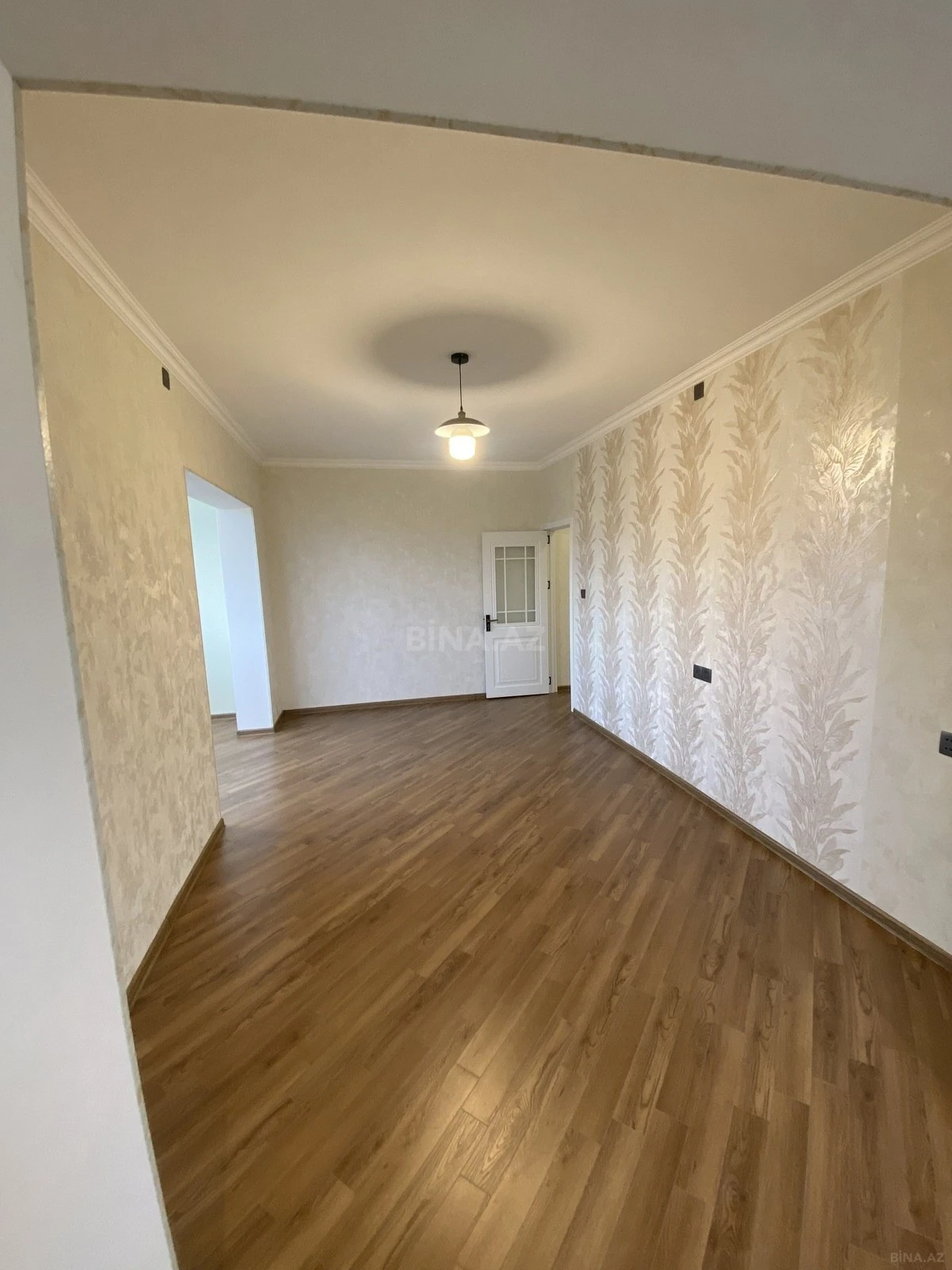 Satılır 2 otaqlı mənzil 70 m²