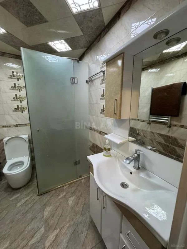 Kirayə verilir 2 otaqlı mənzil 65 m²