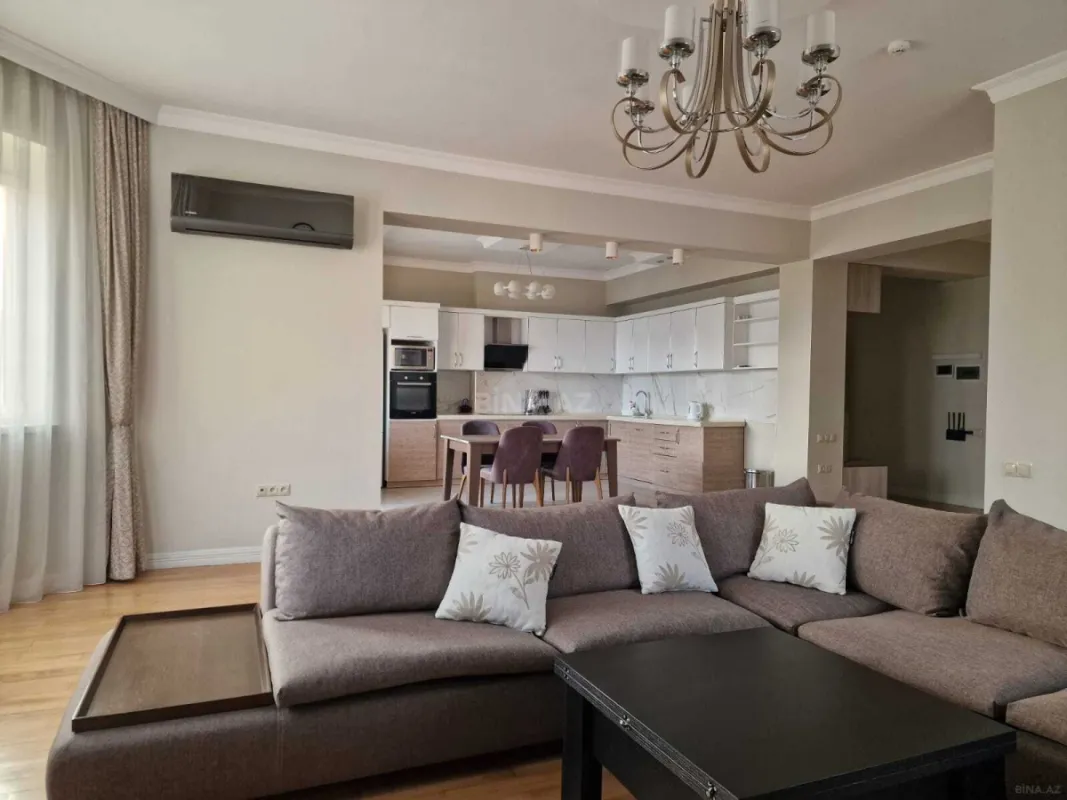 Kirayə verilir 3 otaqlı mənzil 150 m²