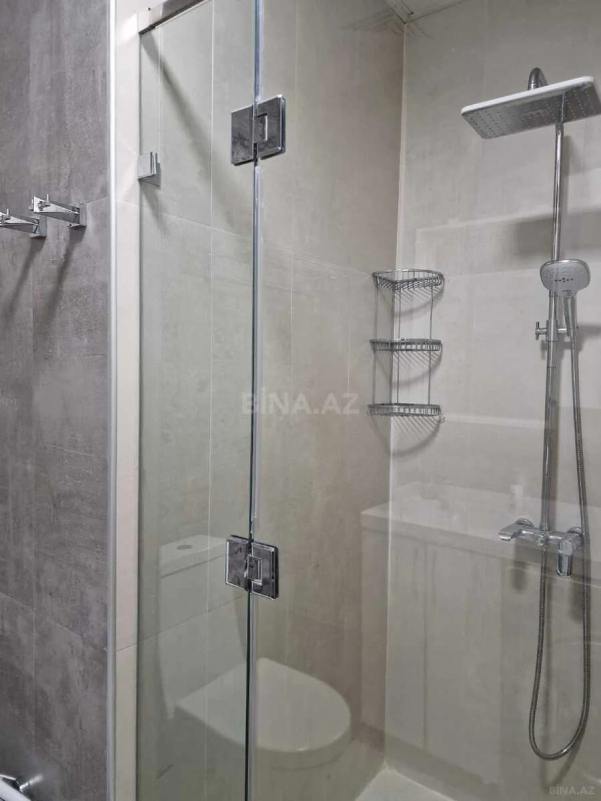 Kirayə verilir 3 otaqlı mənzil 150 m²