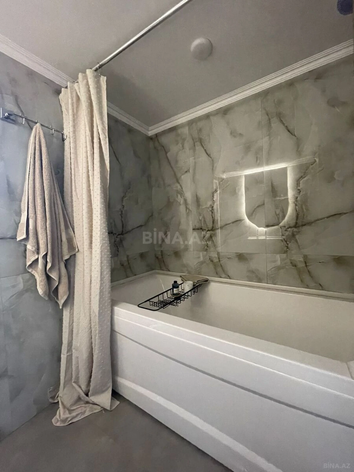 Satılır 1 otaqlı mənzil 45 m²