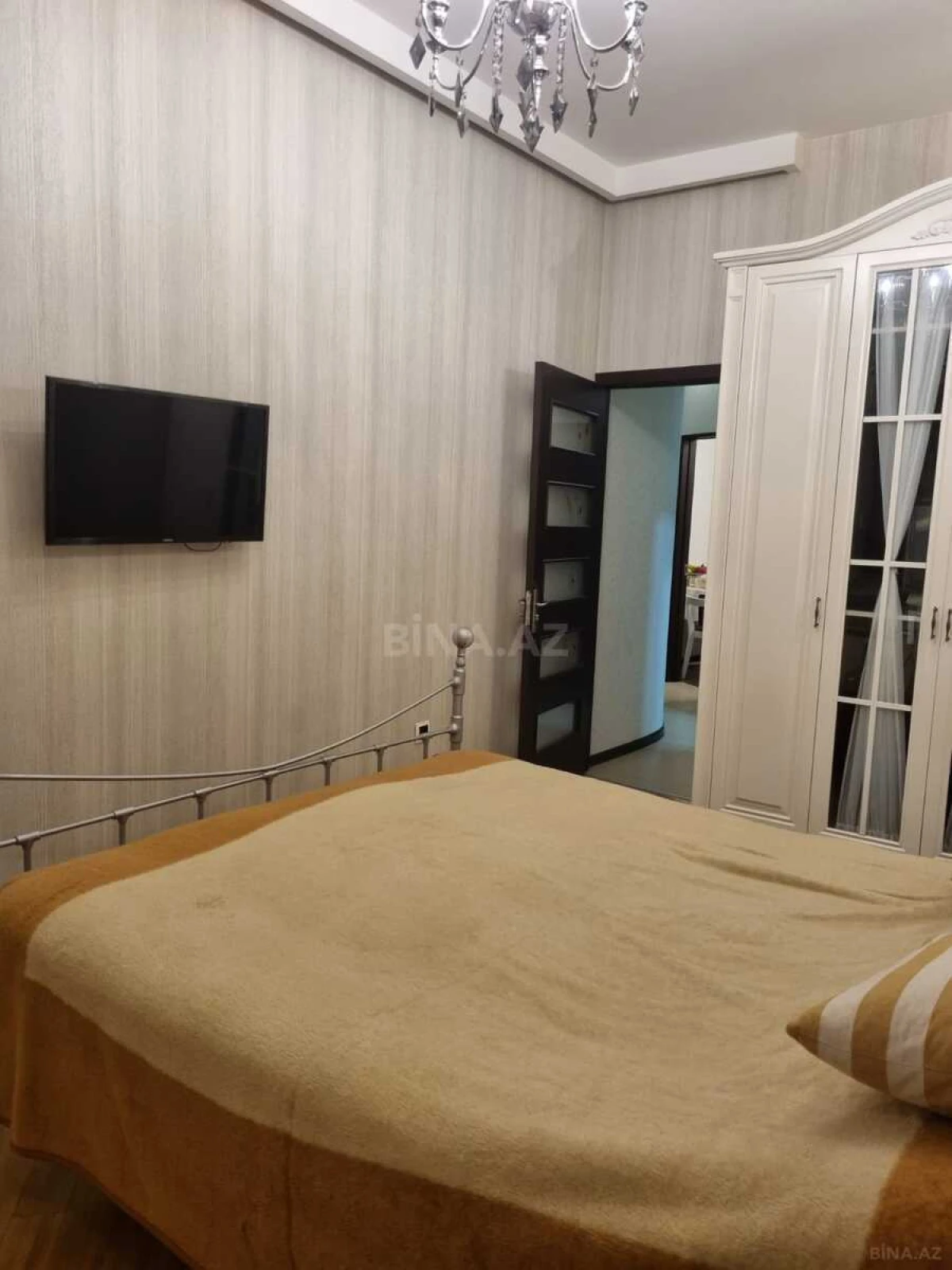 Satılır 3 otaqlı mənzil 94 m²