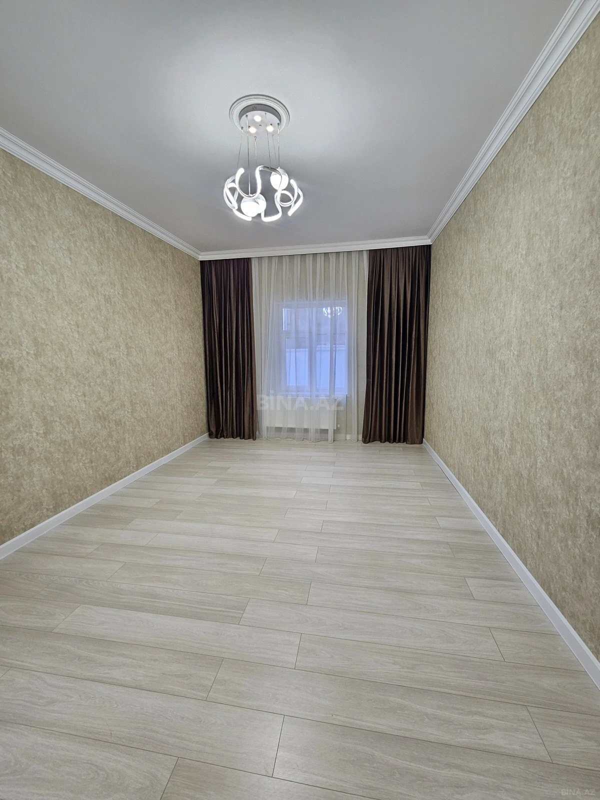 Satılır 4 otaqlı həyət evi 170 m²